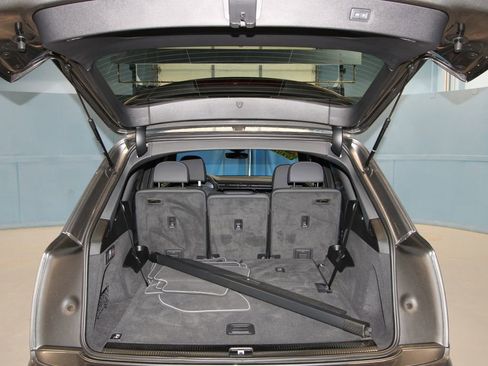 Used 2025 Audi Q7 3.0T Prestige w/ Prestige Package image 42