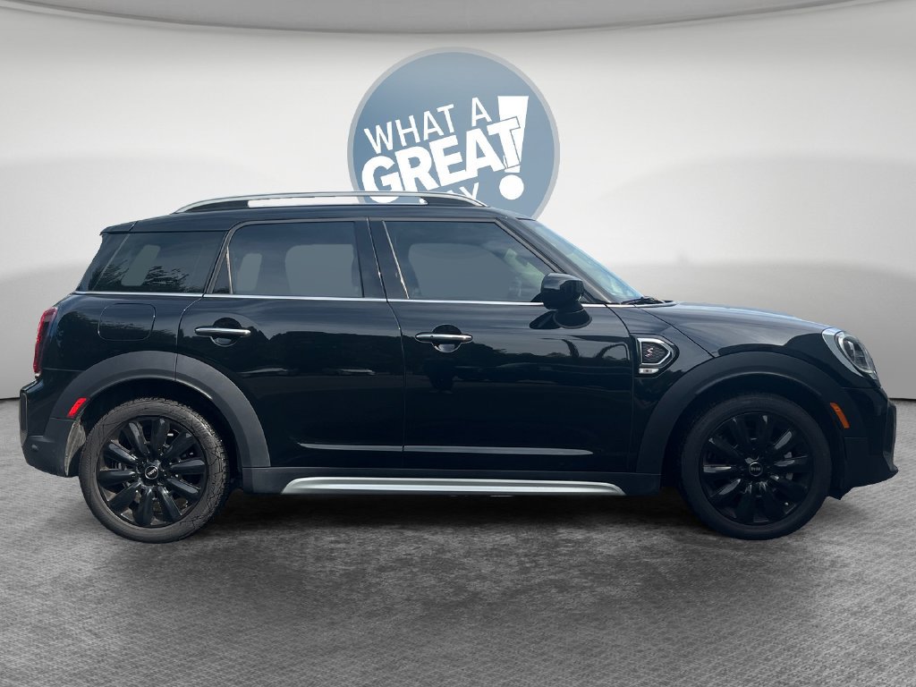 Used 2024 MINI Cooper Countryman S FWD image 2