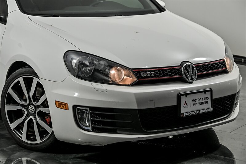 Used 2014 Volkswagen GTI Wolfsburg Edition FWD image 2