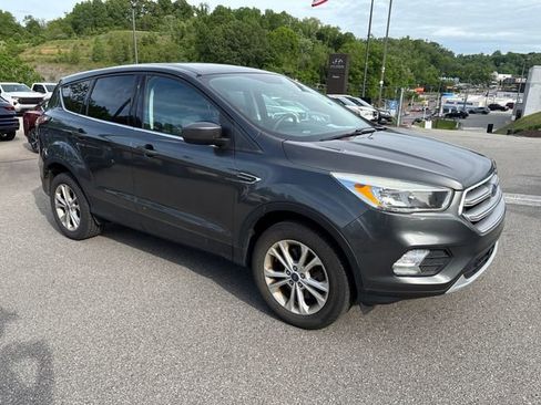 Used 2017 Ford Escape SE AWD/4WD image 7