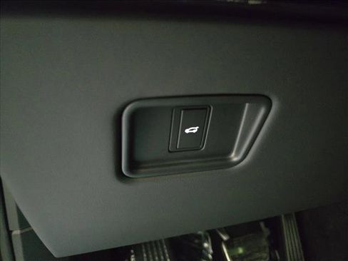 New 2026 Land Rover Range Rover Sport Dynamic SE image 28