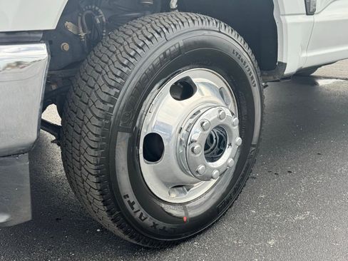 Used 2023 Ford F350 XL w/ XL Chrome Package image 25