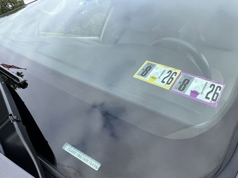 Used 2017 Chrysler Pacifica Touring-L w/ Tire & Wheel Group image 87