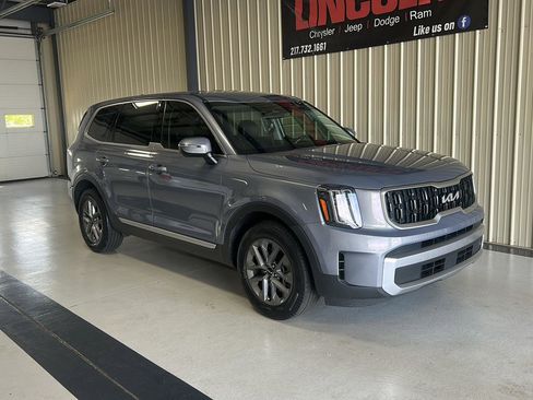 Used 2023 Kia Telluride LX FWD image 10
