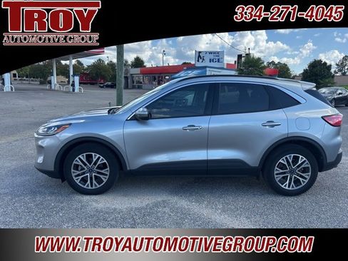 Used 2022 Ford Escape SEL image 2