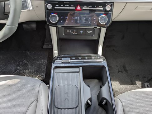 New 2026 Hyundai Tucson Limited AWD/4WD image 18