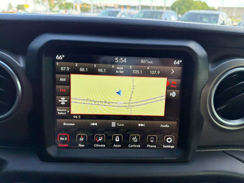Used 2020 Jeep Gladiator Rubicon AWD/4WD image 31