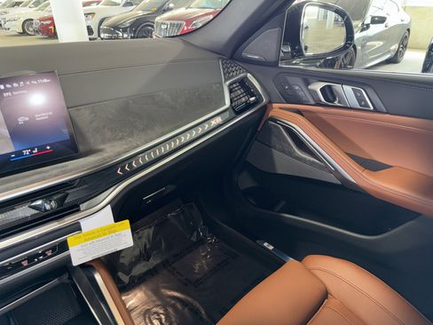 New 2026 BMW X6 xDrive40i w/ Executive Package image 21
