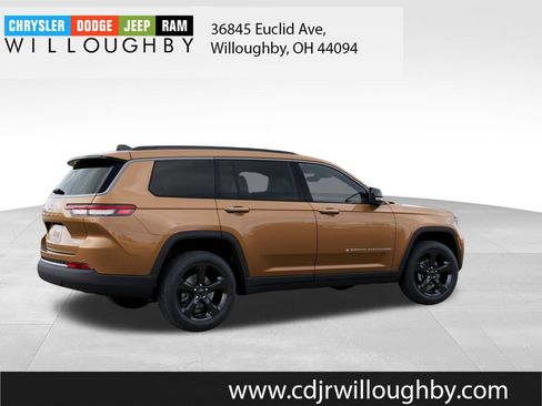 New 2026 Jeep Grand Cherokee L Limited AWD/4WD image 4