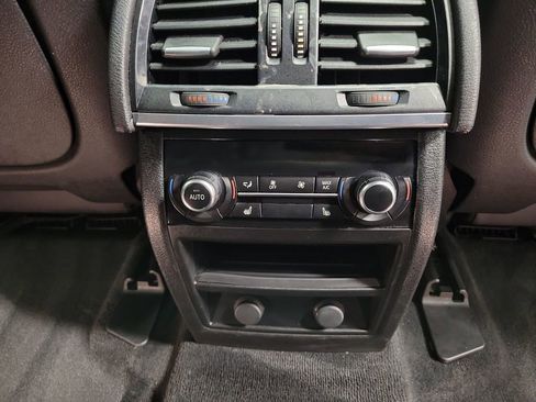 Used 2017 BMW X5 xDrive40e image 28