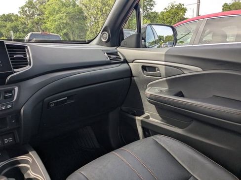 Used 2023 Honda Passport TrailSport image 16