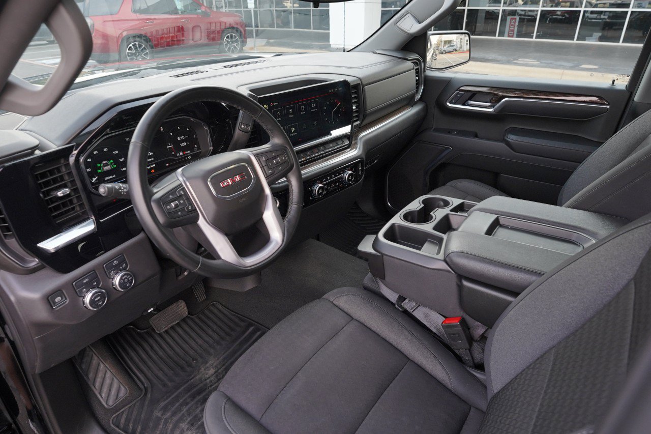 Certified 2025 GMC Sierra 1500 Elevation AWD/4WD image 17
