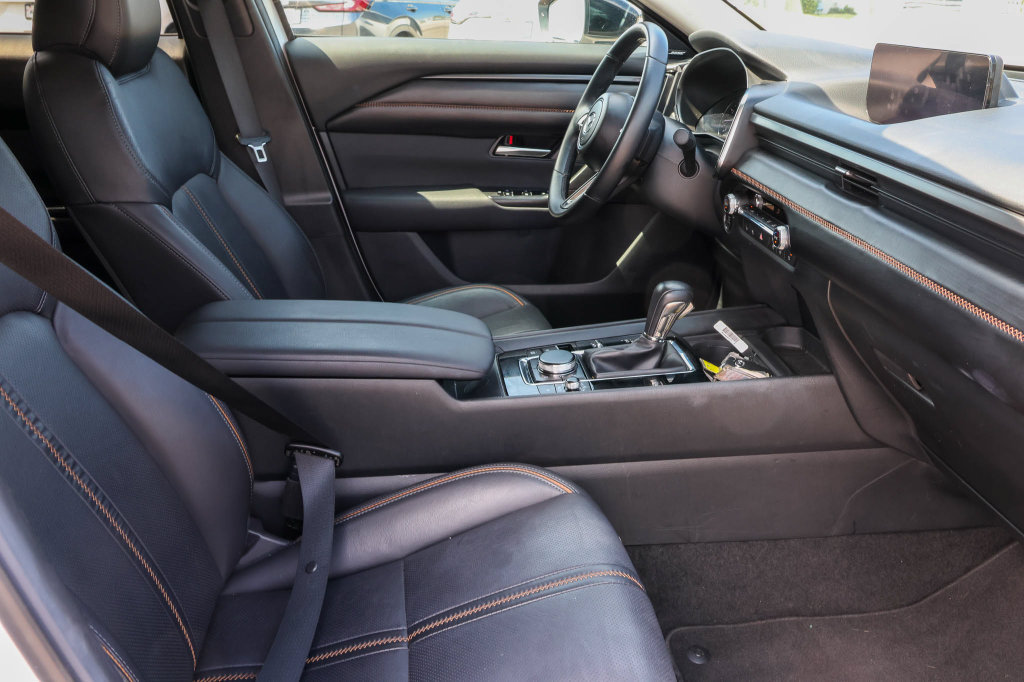 Used 2025 MAZDA CX-50 AWD 2.5 S w/ Premium Plus Pkg image 16