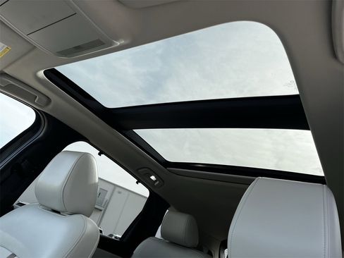 Used 2025 MAZDA CX-90 Plug-In Hybrid w/ Premium Plus image 22