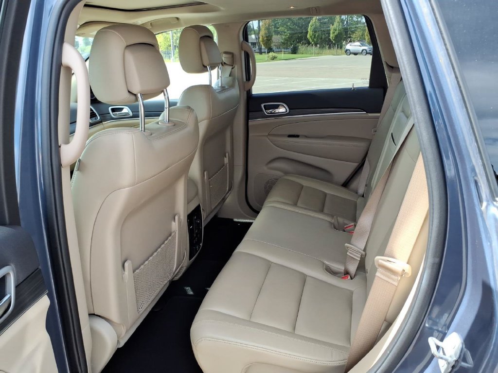 Used 2020 Jeep Grand Cherokee Limited AWD/4WD image 8