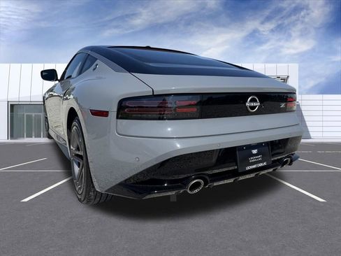 Used 2024 Nissan Z Sport w/ Floor Mat Package RWD image 11
