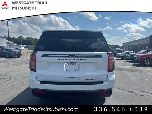 Used 2022 Chevrolet Suburban RST w/ Luxury Package AWD/4WD image 5