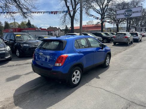 Used 2016 Chevrolet Trax LS AWD/4WD image 4