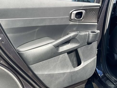 New 2026 Kia Sorento S w/ S Panoramic Sunroof Package FWD image 9