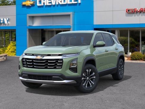 New 2026 Chevrolet Equinox LT w/ Convenience Package II image 6