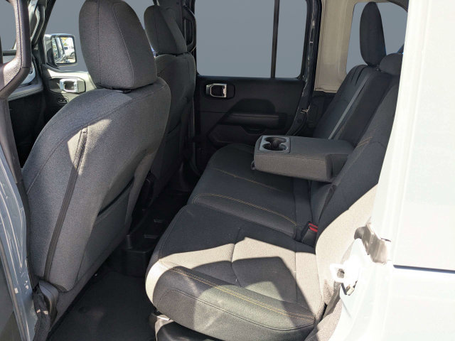 Used 2024 Jeep Wrangler Unlimited Sahara AWD/4WD image 14