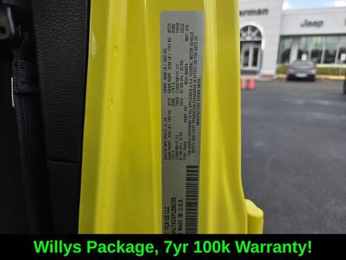 Used 2023 Jeep Gladiator Sport AWD/4WD image 20
