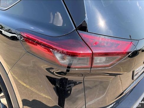 Used 2026 Nissan Rogue SL FWD image 22