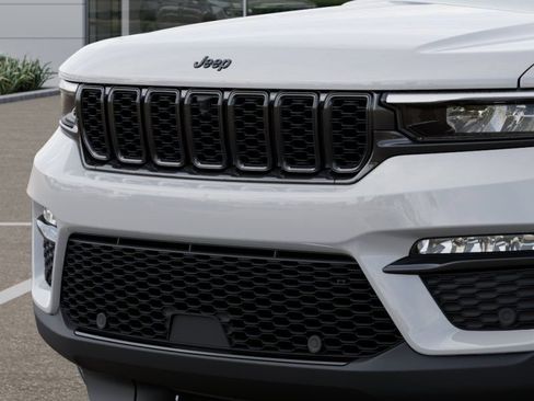 New 2025 Jeep Grand Cherokee Limited w/ Luxury Tech Group II AWD/4WD image 12