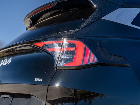 New 2026 Kia Sportage EX FWD image 10