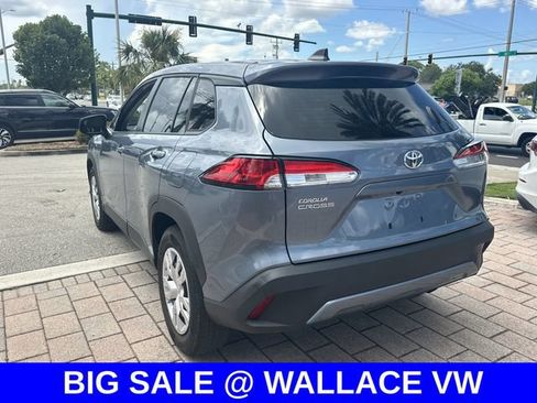 Used 2024 Toyota Corolla Cross L FWD image 9