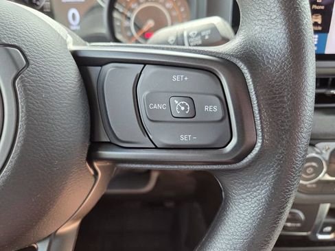 Used 2026 Jeep Wrangler Sport AWD/4WD image 33
