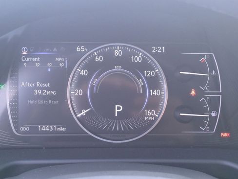 Certified 2025 Lexus ES 300h w/ Premium Package image 22