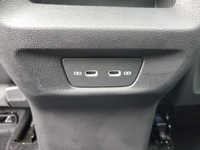 New 2026 Volkswagen Tiguan SE R-Line FWD image 12