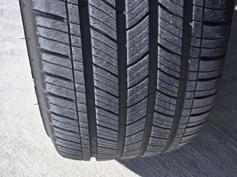 Certified 2025 Acura ADX AWD image 9