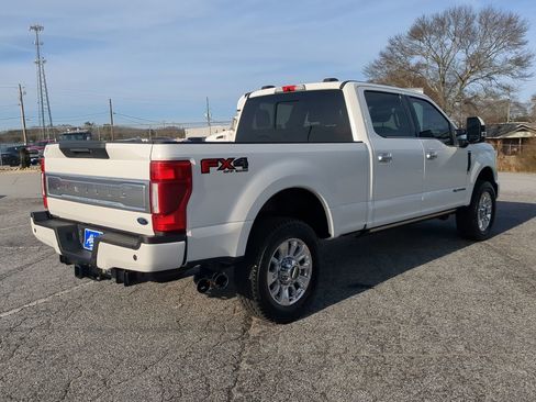 Certified 2022 Ford F250 Limited w/ FX4 Off-Road Package image 3