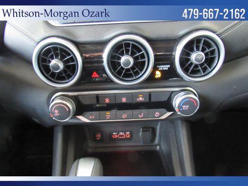 Used 2025 Nissan Sentra SV w/ Trunk Package image 40