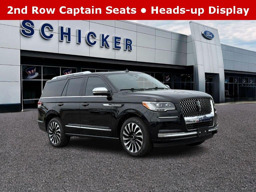 Used 2023 Lincoln Navigator Black Label AWD/4WD image 1