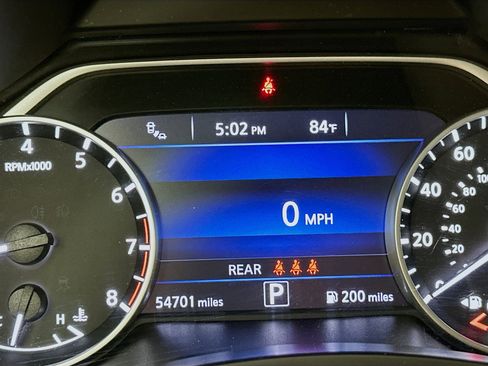 Used 2023 Nissan Murano SV image 19