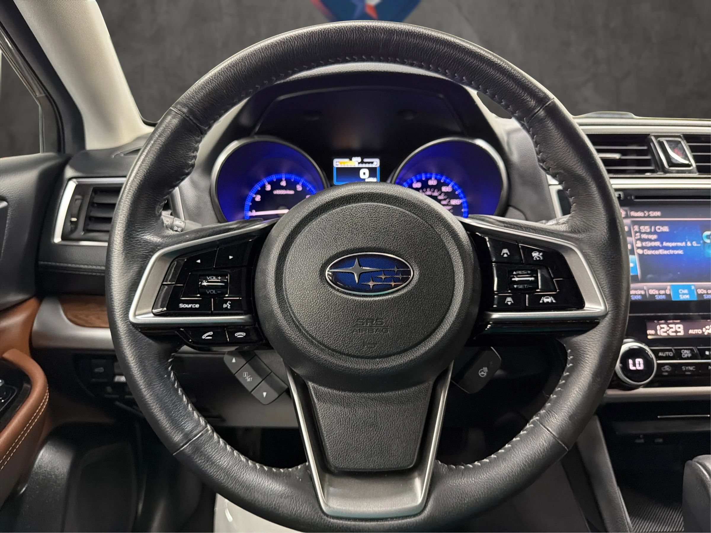 Used 2018 Subaru Outback 2.5i Touring AWD/4WD image 32