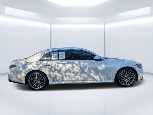 Certified 2023 Mercedes-Benz S 500 4MATIC image 5