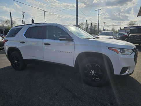 Used 2019 Chevrolet Traverse LT image 11
