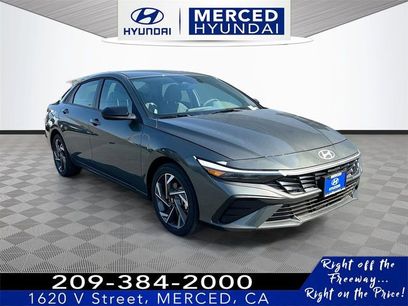 New 2025 Hyundai Elantra SEL