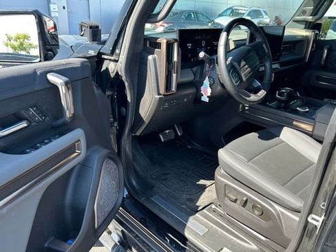 Used 2024 GMC Hummer EV 2X w/ Extreme Off-Road Package AWD/4WD image 3
