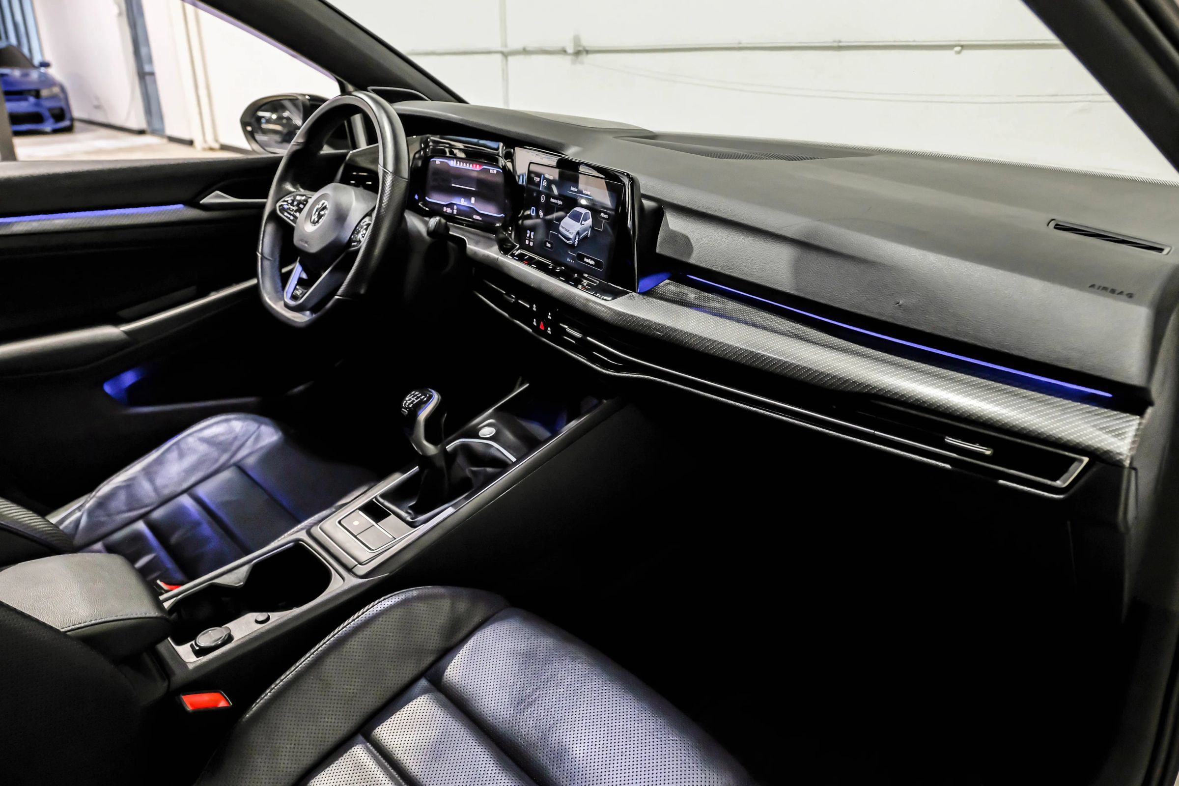 Used 2022 Volkswagen Golf R AWD/4WD image 16