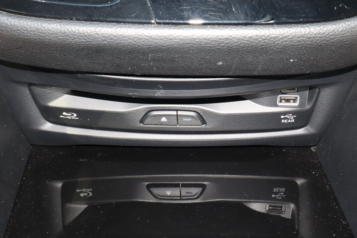 Used 2024 Chrysler Pacifica Pinnacle FWD image 25