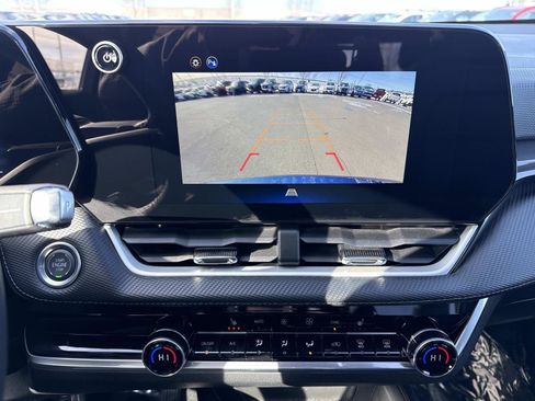 New 2026 Chevrolet Equinox LT w/ Convenience Package II image 5