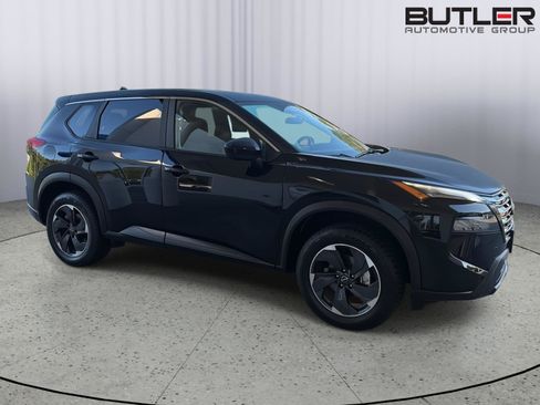 Used 2025 Nissan Rogue SV FWD image 7