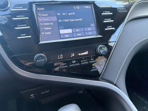 Used 2019 Toyota Camry SE w/ Convenience Package image 27