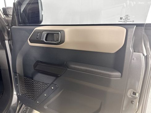 Used 2024 Ford Bronco Wildtrak image 39