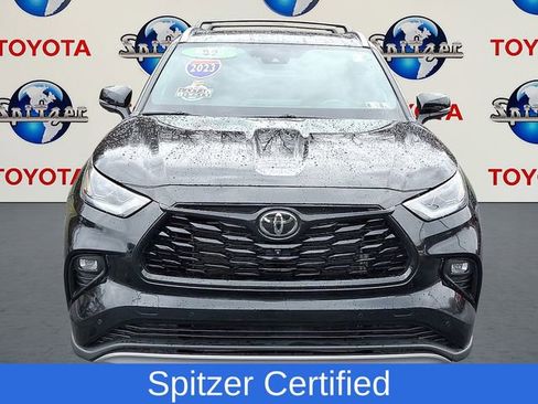 Used 2023 Toyota Highlander Platinum image 2